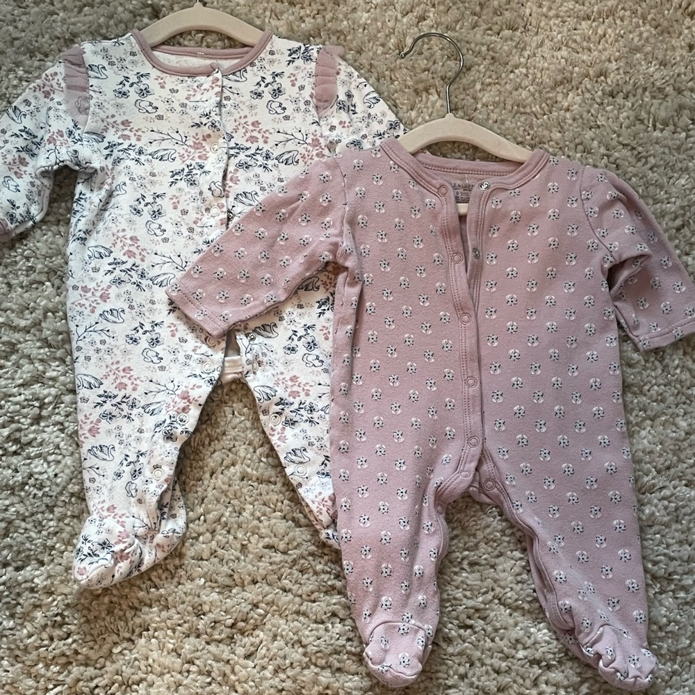 Newborn Bundle set of 4 floral & ruffle footies - mix colors (Sizes 0-3m, 3m)